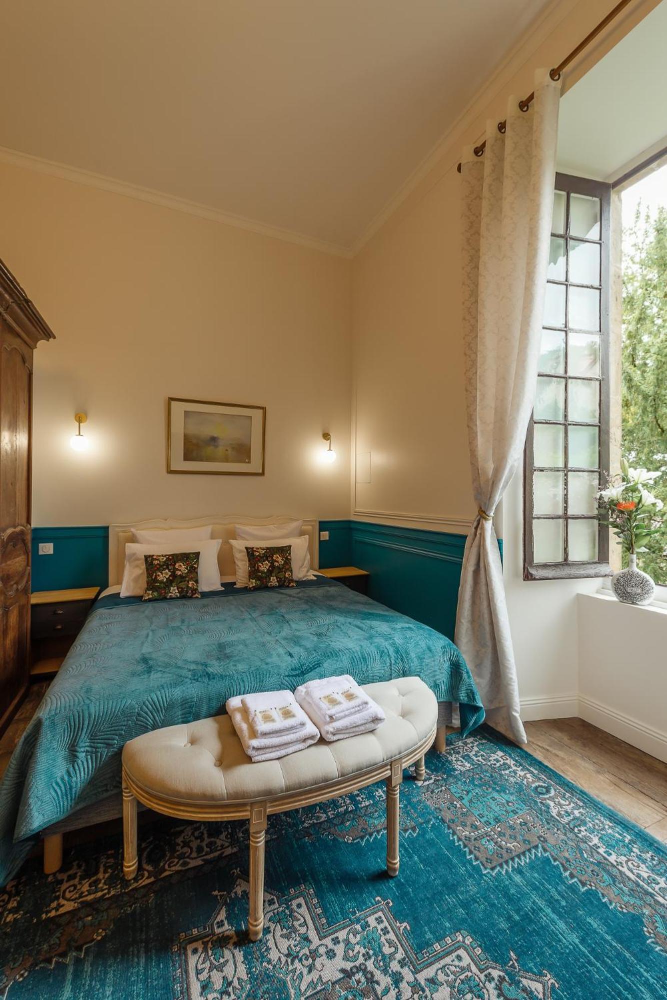 לינה וארוחת בוקר אוטואר Manoir De Laroque Delprat מראה חיצוני תמונה
