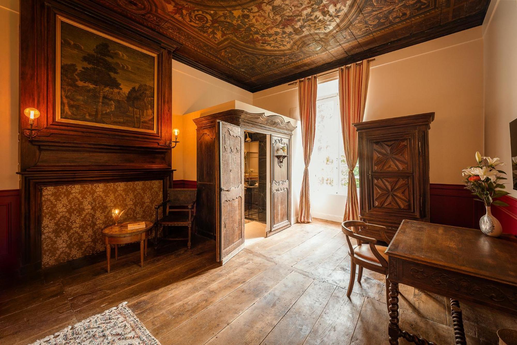 לינה וארוחת בוקר אוטואר Manoir De Laroque Delprat מראה חיצוני תמונה