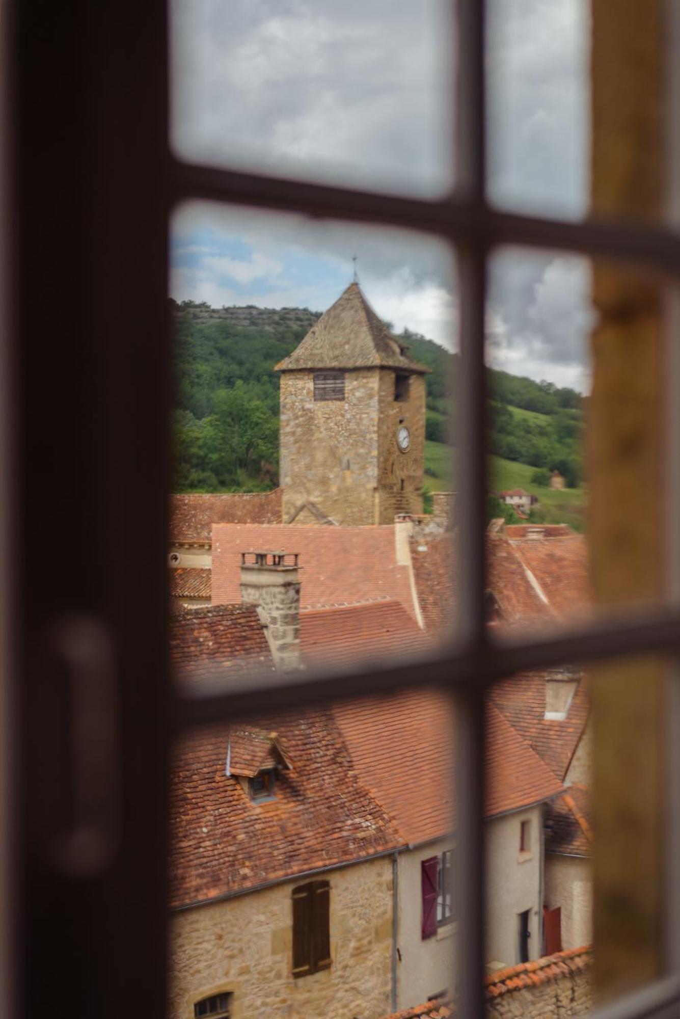 לינה וארוחת בוקר אוטואר Manoir De Laroque Delprat מראה חיצוני תמונה