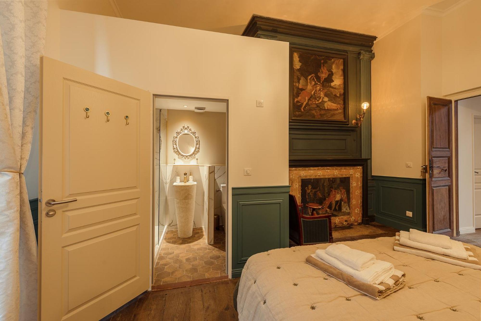 לינה וארוחת בוקר אוטואר Manoir De Laroque Delprat מראה חיצוני תמונה