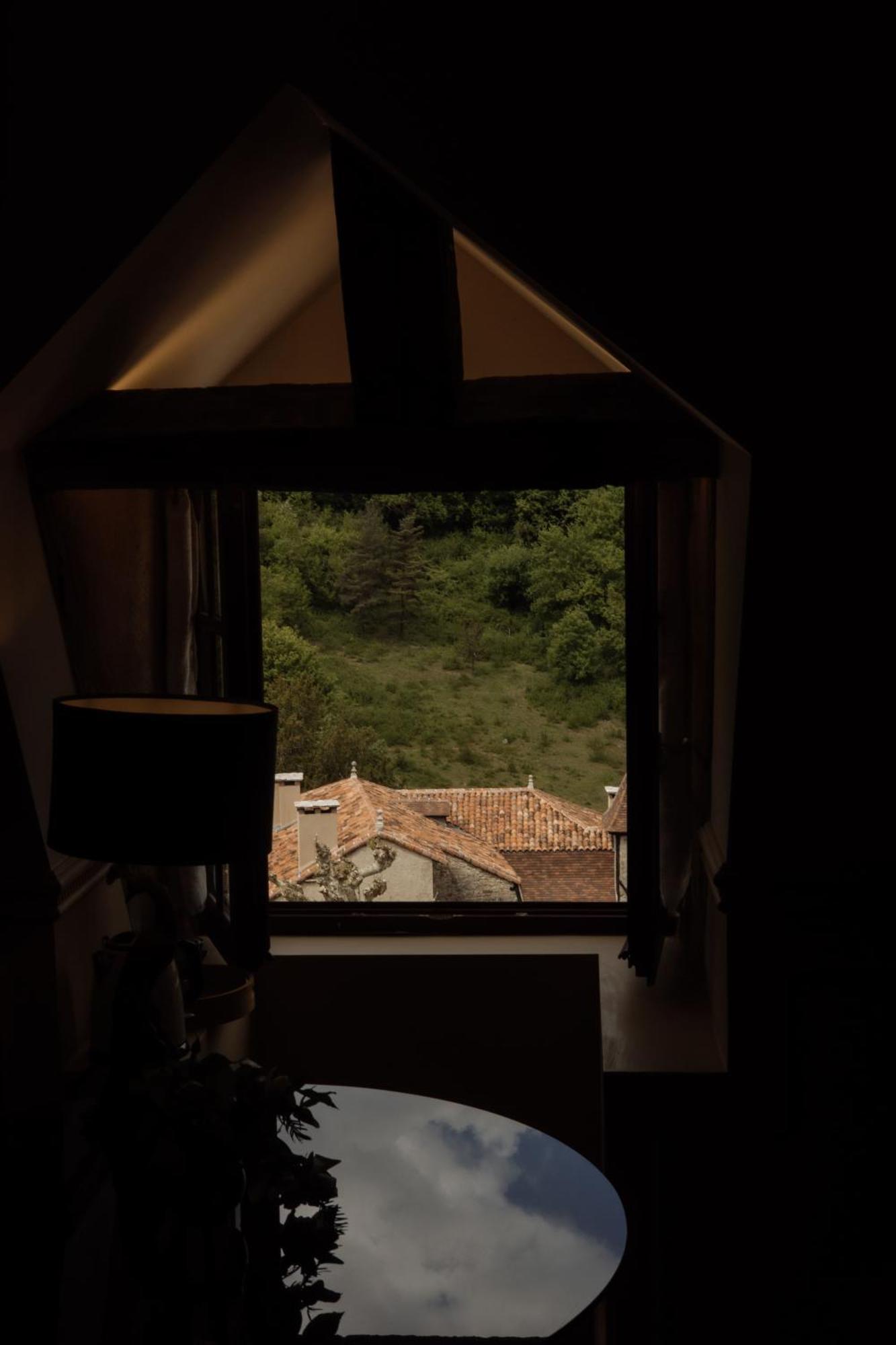 לינה וארוחת בוקר אוטואר Manoir De Laroque Delprat מראה חיצוני תמונה